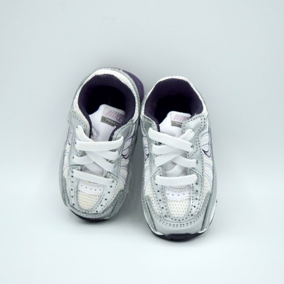 Nike Shox Infant Girl's Sneakers - Picture 5 of 6